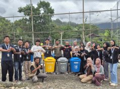 Jejak FISIP 6 Salurkan Tong Sampah Terpilah untuk Warga Desa Gele Pulo